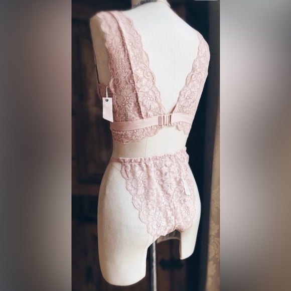 We Are Hah Chase Me Down Lace Cheeky Panty Set NWT XL Free People - Picture 4 of 11